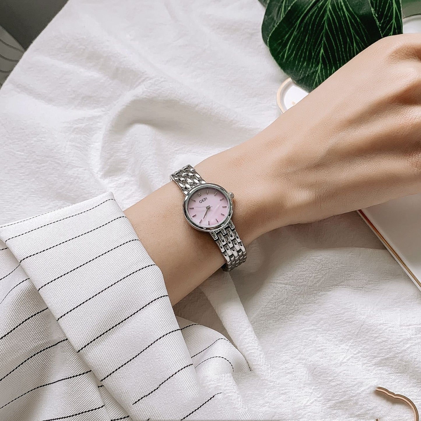 Ins Style Student Small Dial Thin Strap Small Casual All-match Steel Strap Quartz Watch